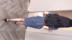 OL制服诱惑美腿尤物翘起美臀跪地口交
