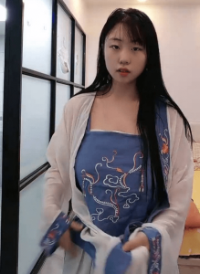 四平天然巨乳姐姐骚臀肥美