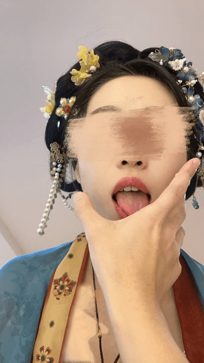 古风返场造型与单男淫乱现场