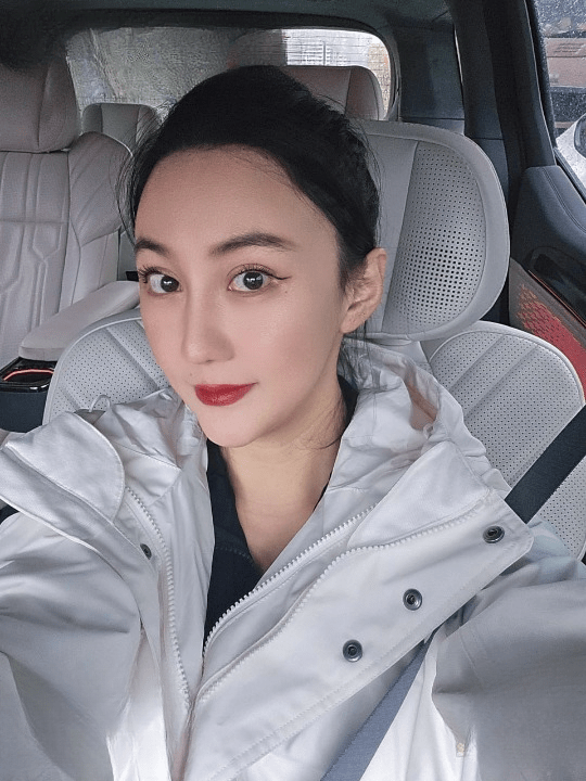 广东嫂子被单男肛交完美露脸