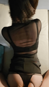 成熟人妻约见网咖里打游戏的小伙