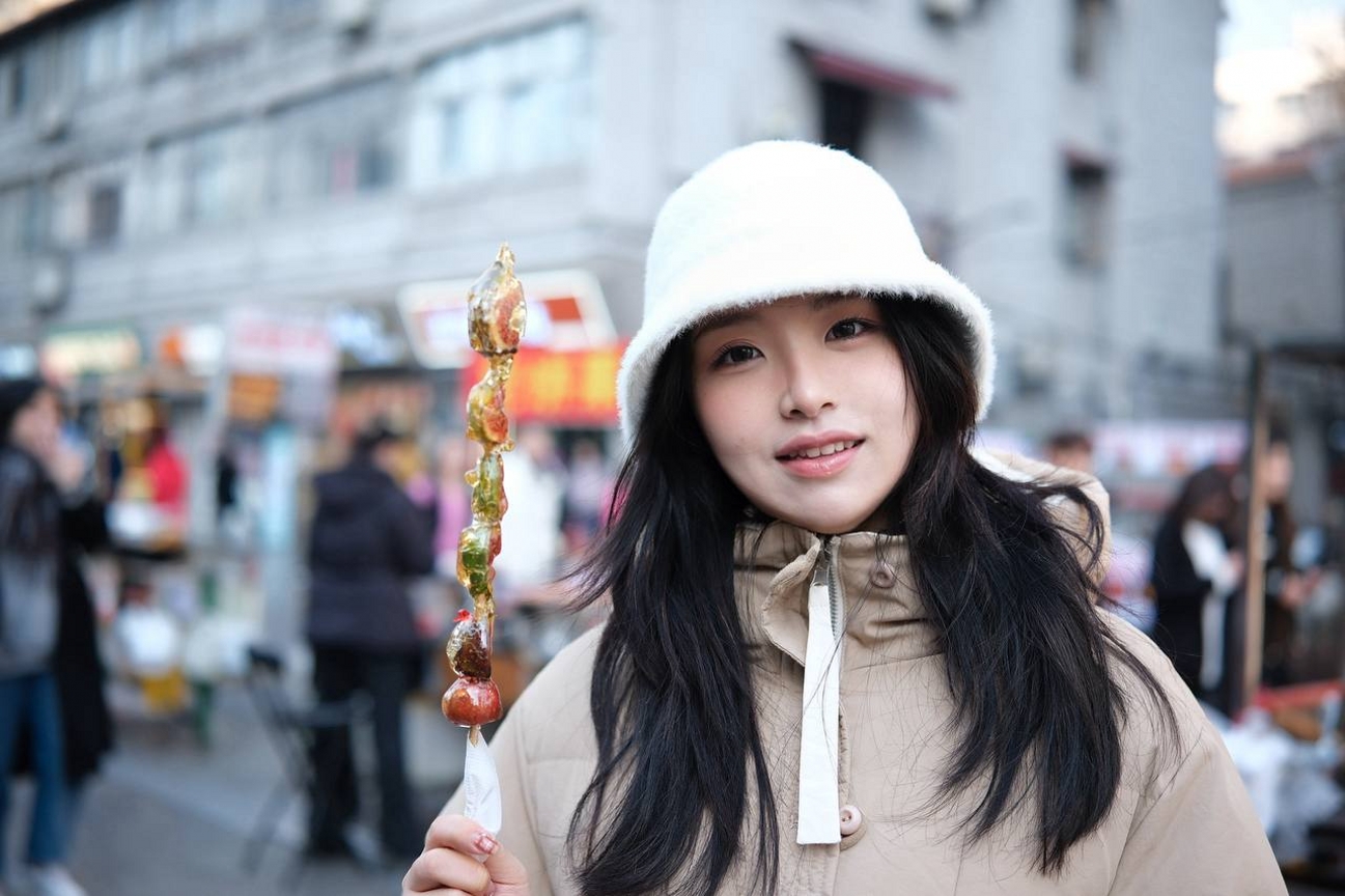 八字大奶人妻少妇细腰大白屁股后入