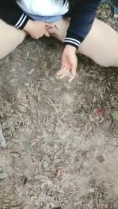✿户外野战✿ 淫荡少妇骚话勾引57岁保安大爷 3个月没回家想老婆了 突然被妖精来吸 叫得快猝死了魂都飞了[480MB/MP4/41:47/RF]