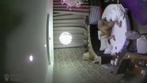 2016-5-7【360绝版房型】偷拍纹身猛男猛操苗条女友，呻吟娇嗔