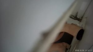 [MP4/ 557M] 科技园女厕蹲守黄衣黑裙透明内小女神,雪白的肥臀和嫩穴