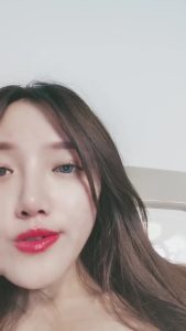 [MP4/ 640M] 七彩主播你的林妹妹想给你舌吻，来，让我亲一下你！操死我，用力的操~哦麦噶！