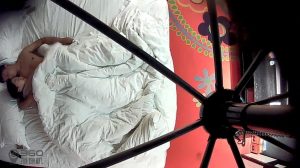 [MP4/495MB]主题酒店上帝视角欣赏偸情男女激情啪啪啪歇歇停停连续搞了3回美少妇好骚女上位疯狂扭