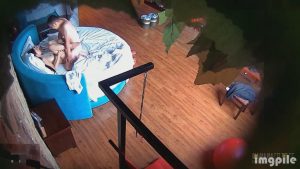 [2DF2]【精品国产】超大奶子的极品美女女上位时候不停的晃动 这奶子绝对的极品[MP4/204MB][BT种子]