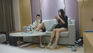 [MP4/ 1011M] 牛屌探花172cm，大长腿，又白又细真极品，甜美温柔模特身材，精彩佳作必看
