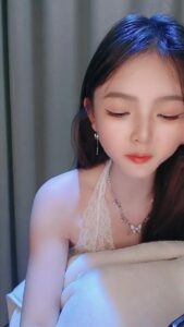 【影片名稱】：&nbsp;&nbsp;0226_短裙肉感少婦，男人都愛這類型的，舌吻調情非常享受鏡頭前口交插嘴大屁股上位騎乘套弄 【影片格式】：MP4 【影片大小】：1.05GB 【是否有碼】：無碼
