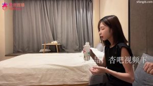 探花尹志平約炮嬌小苗條短頭發風格的妹子脾氣還挺大的非說給她干出血了不讓干