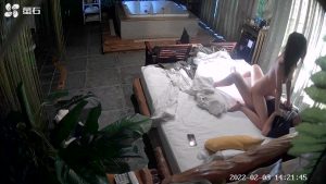 2-3萤石云酒店 高挑眼镜御姐被领导模样的男人无套操两次，身材真好