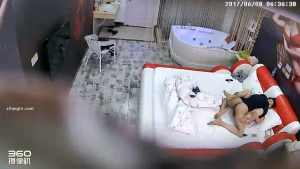 [MP4/681MB]6-8经典酒店偷拍 骚货人妻被草的哇哇叫，一宿干三次，每次都很用力