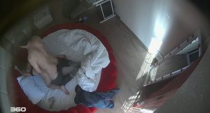 [MP4/ 300M] 钟点炮房水滴监控TP貌似很赶时间的一对偷情男女骚女戴着文胸上位屁股扭的非常好看