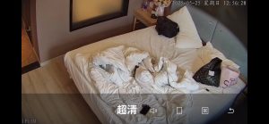[MP4/ 2.1G] 六月最新流出5-25精品酒店摄像头偷拍年轻小帅哥用一束把反差婊眼镜妹俘获在床上