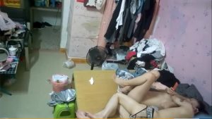 [MP4/ 875M] 冒死爬墙偷窥楼下的小美女和男友各种姿势啪啪