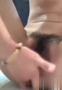 [MP4/ 218M] 超嫩学生妹子_张碩晴_视频通话揉奶自慰录屏外流_前男友曝光无套做爱视频！
