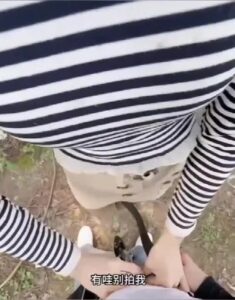 [MP4/ 302M] 高速路边操小姨子给来往司机看真刺激