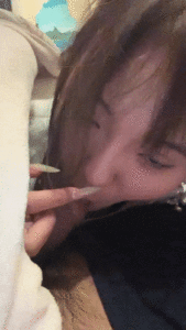 最新【男友泄密】20岁四川学生妹，完美露脸，最浓情蜜意的时候被拍下来，C罩杯美乳，推荐一撸