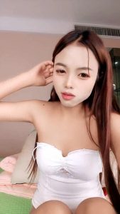 [MP4/ 1.45G] 用炮击和跳蛋把自己搞喷的小女人，全程露脸大秀直播，妩媚风骚玩的嗨