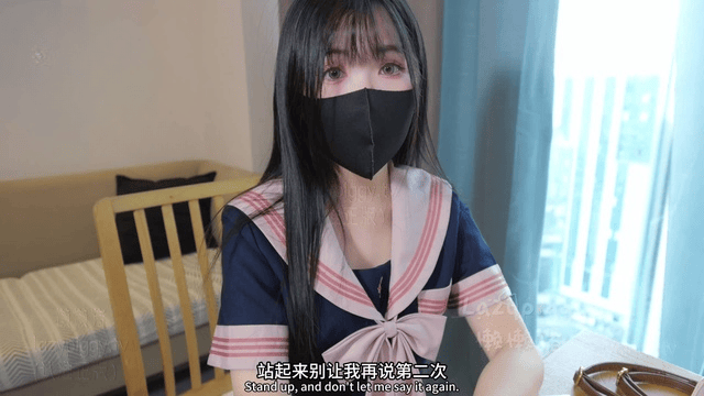 漂亮学姐穿开档黑丝给富二代学弟辅导功课